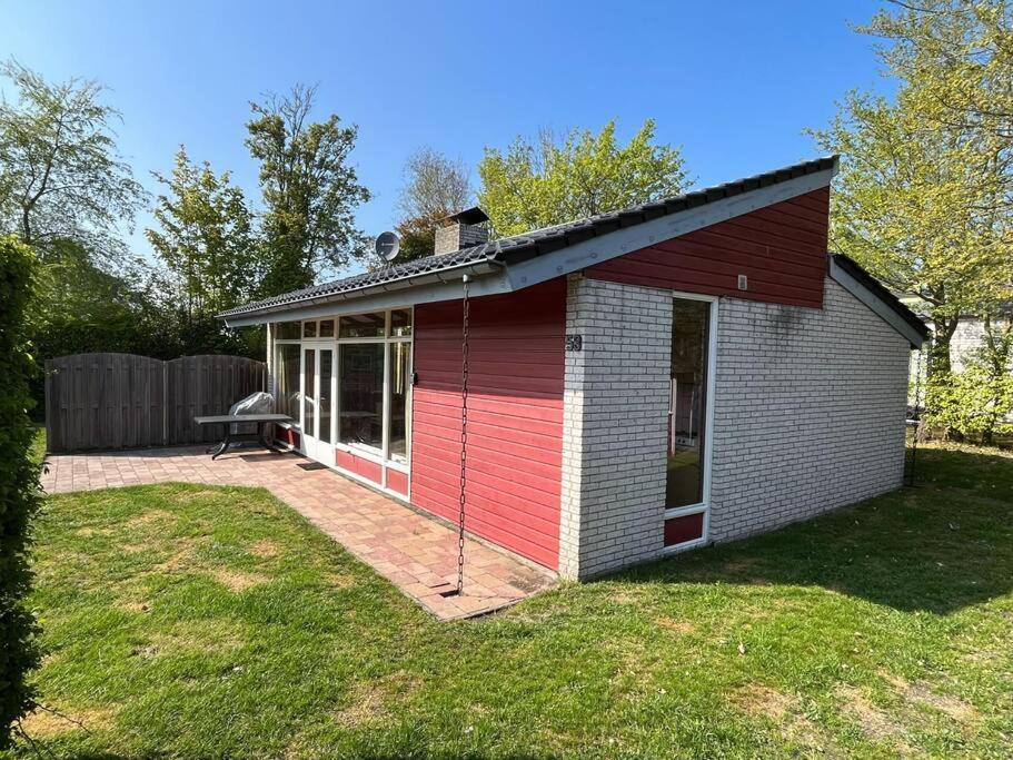 Knusse Bungalow Op Groen Park! アウドルプ エクステリア 写真