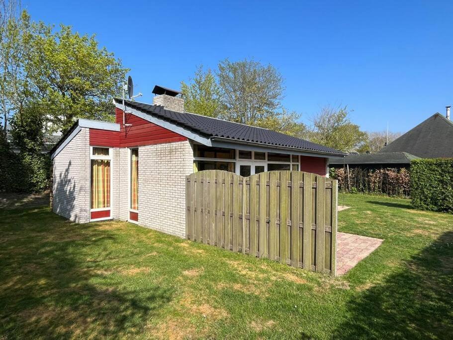 Knusse Bungalow Op Groen Park! アウドルプ エクステリア 写真